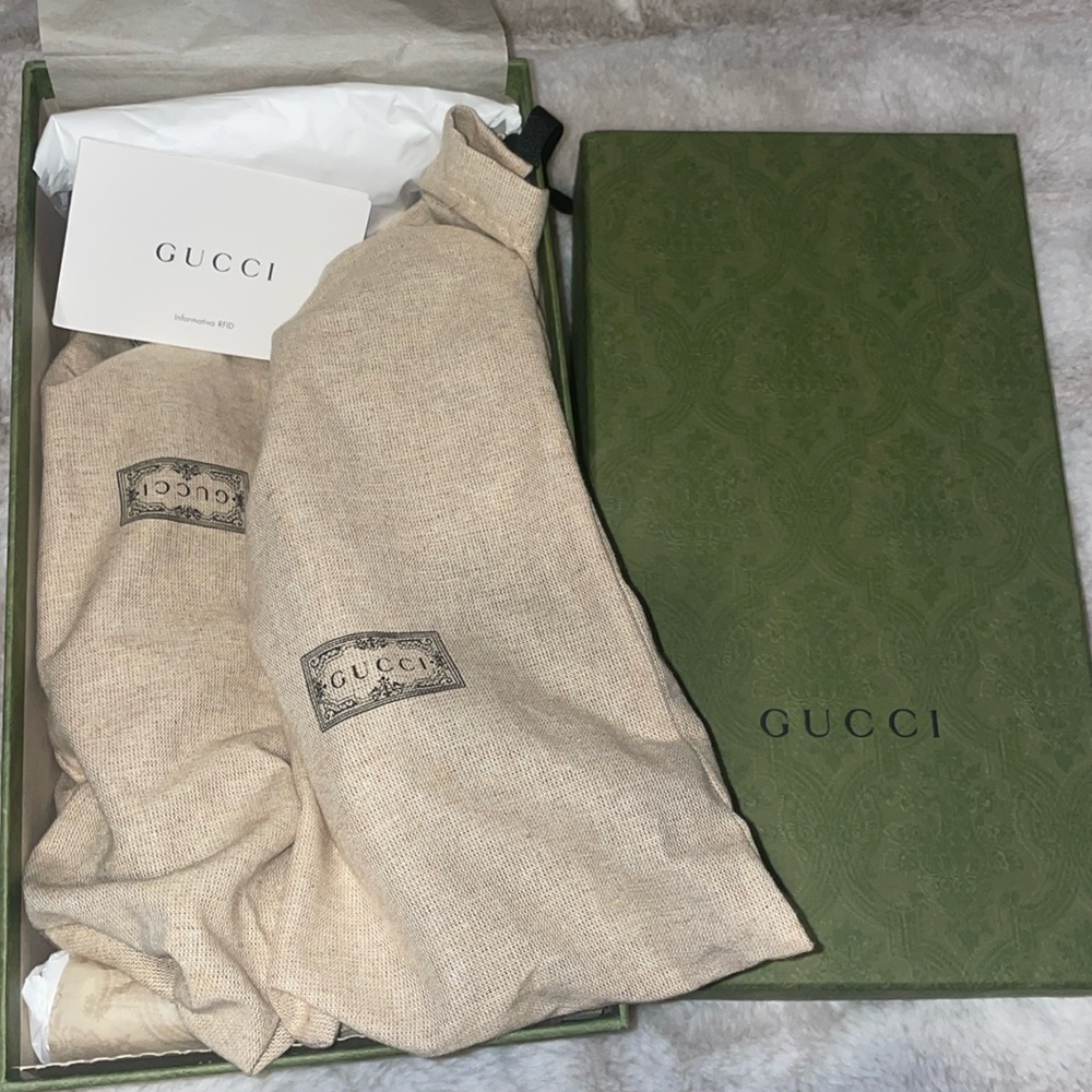 Gucci Sandles